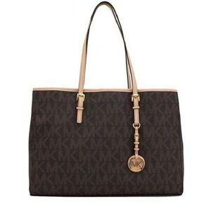 Michael Kors Jet Set Signature Large Tote
